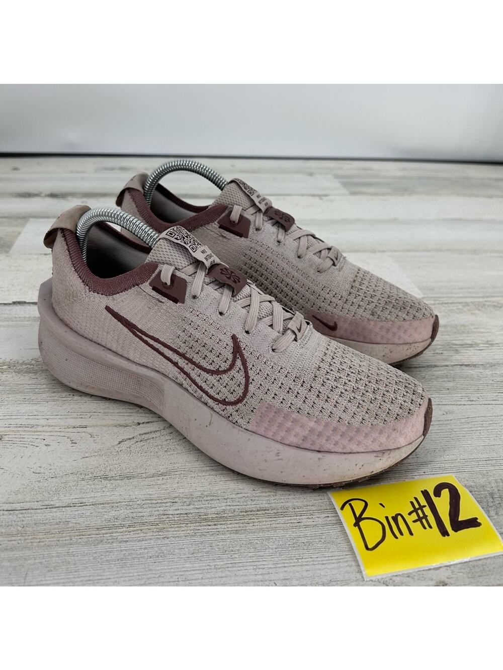 Nike Interact Run Sneakers Women's 8 Pink Lace Up Road Running Shoes FD2292-007